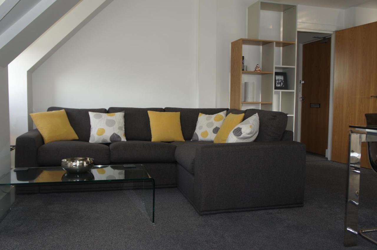 No 7 Woods View Apartment บอร์นมัธ ภายนอก รูปภาพ