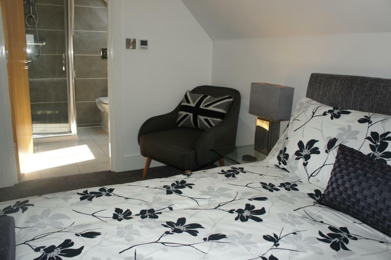 No 7 Woods View Apartment บอร์นมัธ ภายนอก รูปภาพ