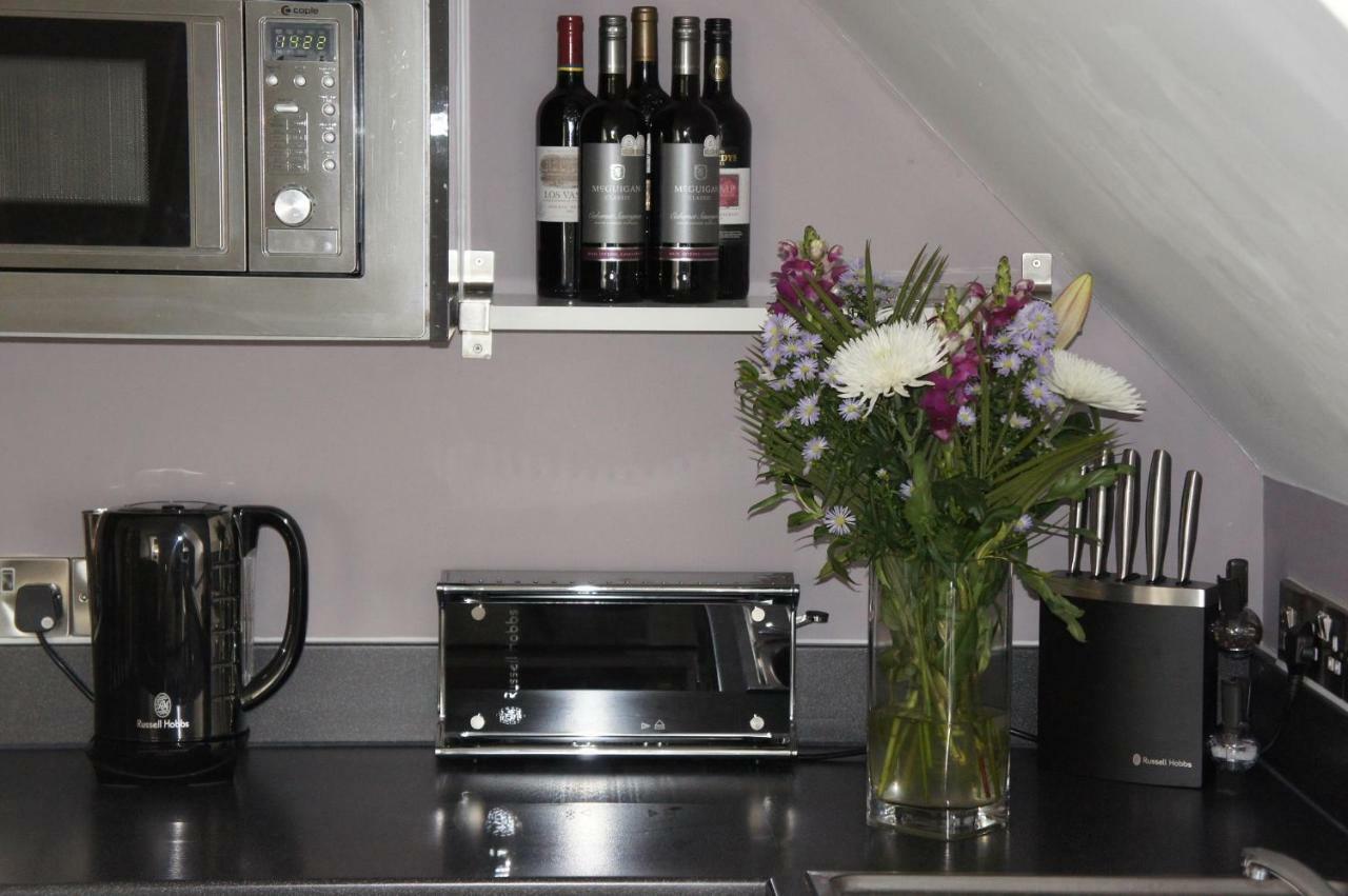 No 7 Woods View Apartment บอร์นมัธ ภายนอก รูปภาพ